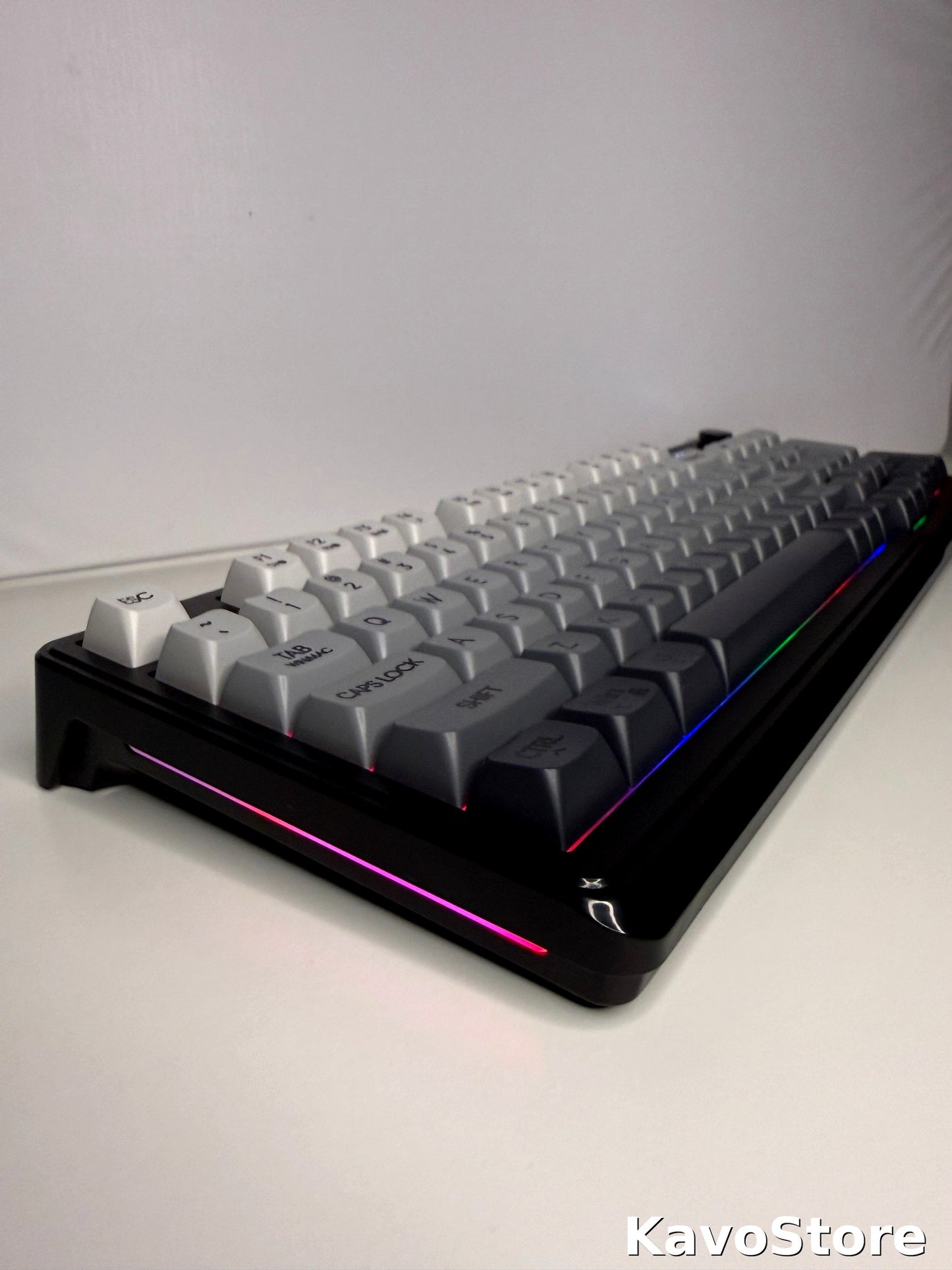 💥Cicha Klawiatura Gamingowa RGB z Ekranem LCD | Bezprzewodowa 2.4G + Bluetooth💥👉 Użyj kodu KAVO10 i odbierz 10% rabatu